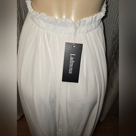 WHITE EMBROIDERED SUMER DRESS NWT - Picture 10 of 12